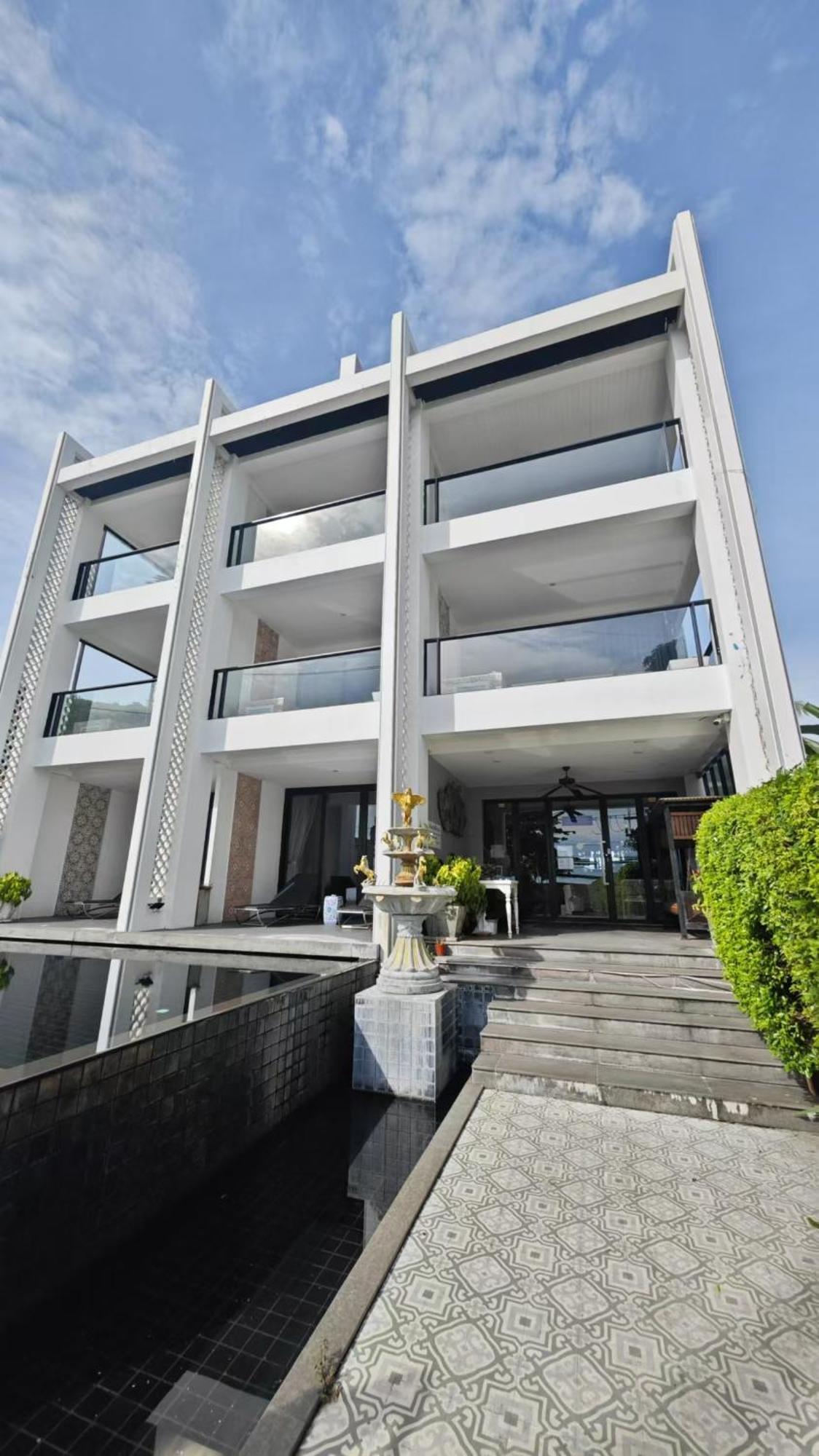 See Sea Villa Hotel Patong Exterior photo