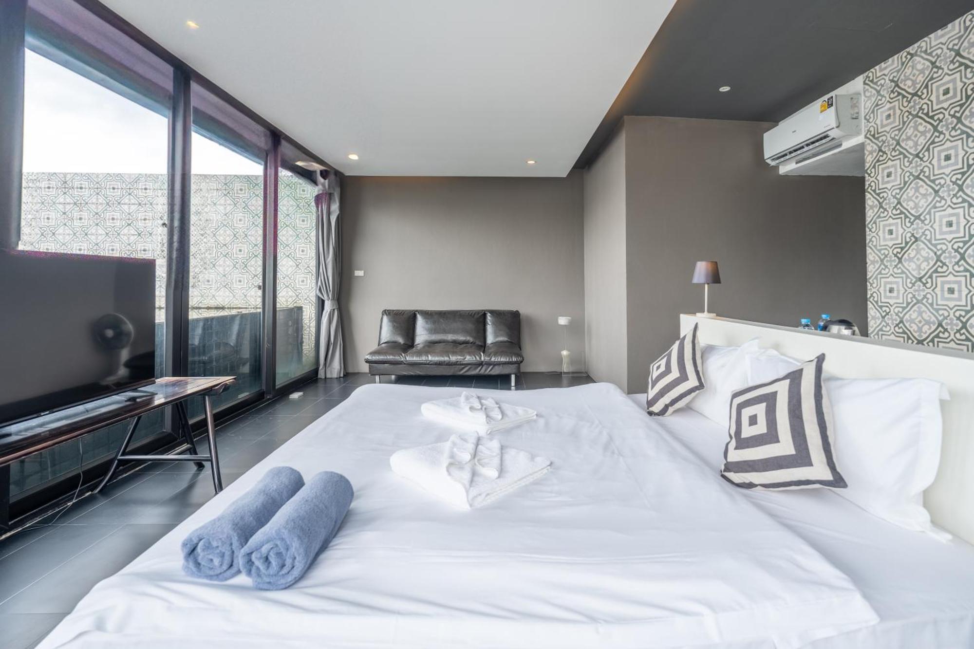 See Sea Villa Hotel Patong Exterior photo