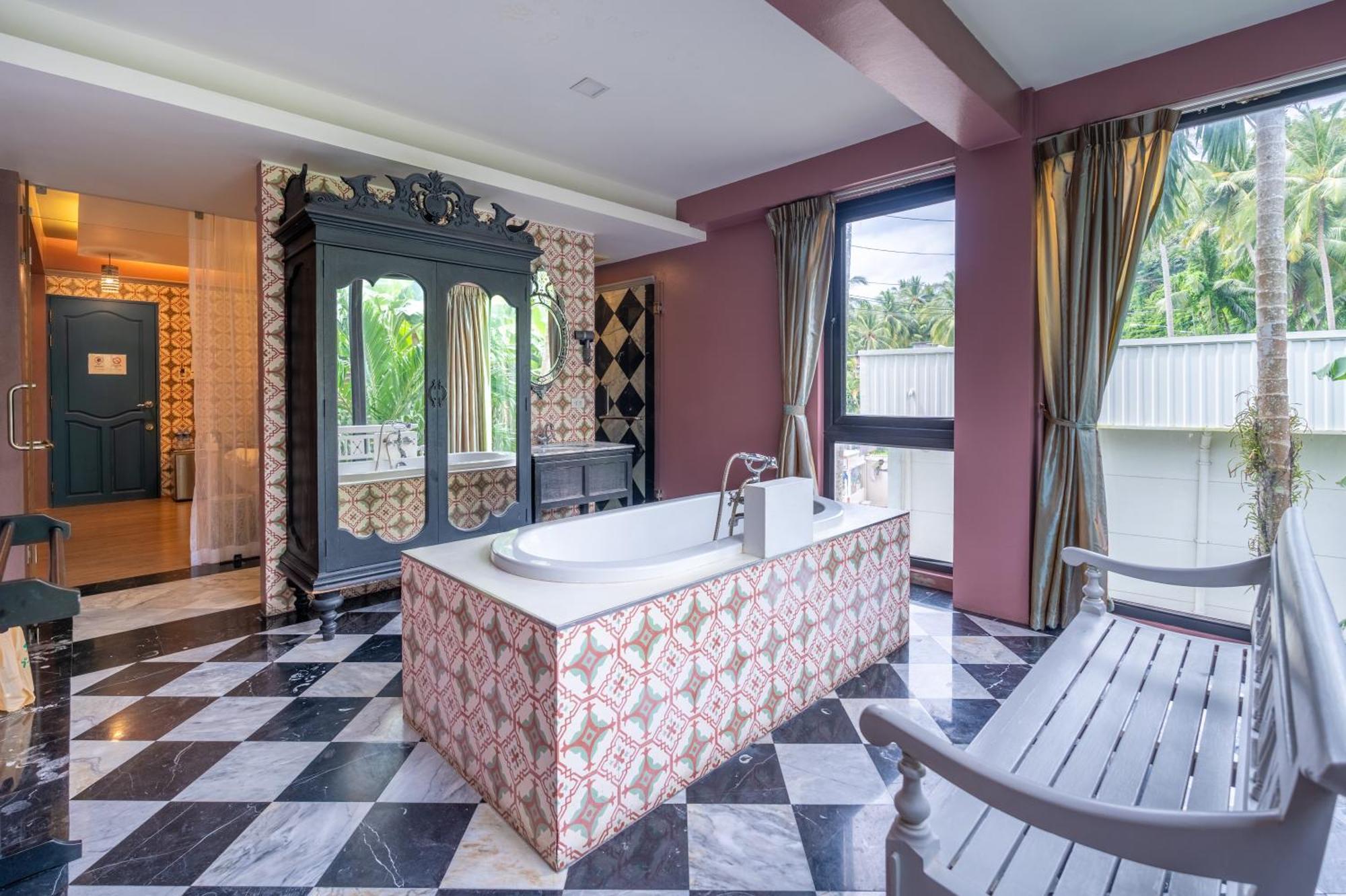 See Sea Villa Hotel Patong Exterior photo